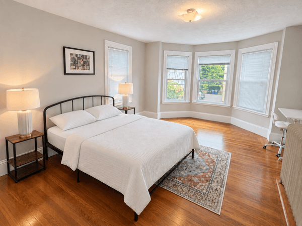 Photo of "#1668-A: Queen Bedroom A" home