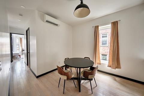 Photo of "#1895-B: Twin Bedroom B w/ Private Bathroom" home
