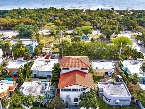 Photo of "#c88: Huge House Half a Block from New Park & Beach (Has a House)" home