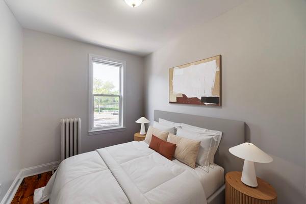 Photo of "#1875-D: Queen Bedroom D" home