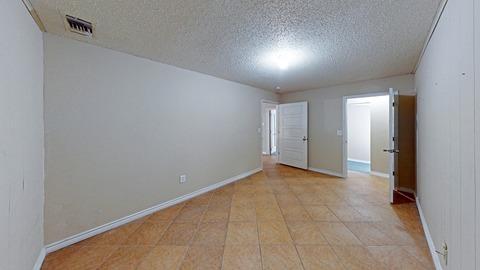 Photo of "#6c3: Wacos Drive BEDROOM 1D - 665360 (Has a Room)" home