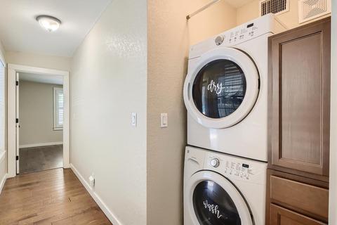 Photo of "#58e: Charming Alamo Heights home with swimming pool (Has a House)" home