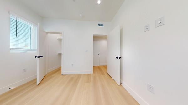 Photo of "#1857-B: Queen Bedroom B" home