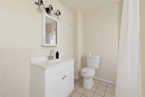 Photo of "#723-D: Queen Bedroom D" home