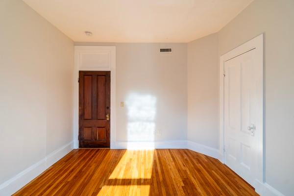 Photo of "#1300-D: Queen Bedroom D" home