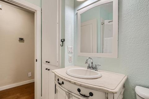 Photo of "#58e: Charming Alamo Heights home with swimming pool (Has a House)" home