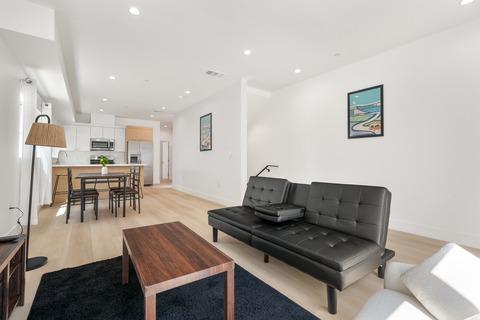 Photo of "#1856-E: Queen Bedroom E w/Private Bathroom" home