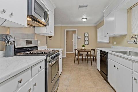 Photo of "#6c3: Wacos Drive BEDROOM 1D - 665360 (Has a Room)" home