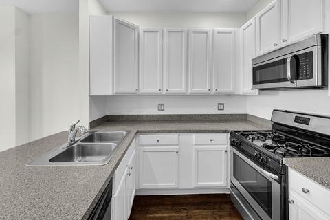 Photo of "#1897-B: Queen Bedroom B" home