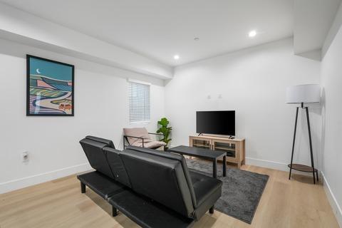 Photo of "#1858-B: Queen Bedroom B" home