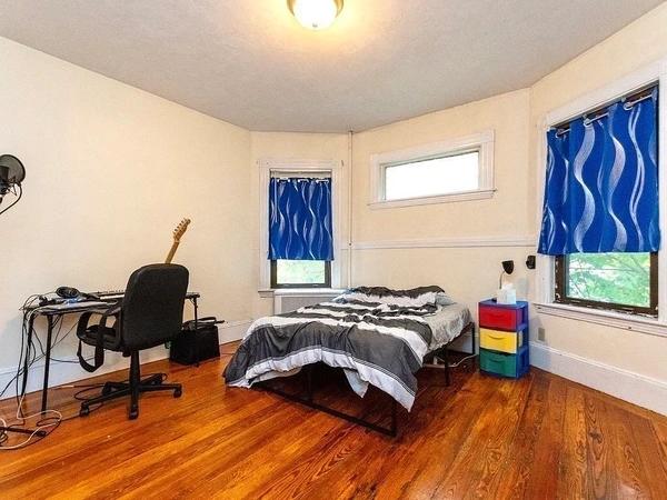 Photo of "#1888-E: Full Bedroom E" home