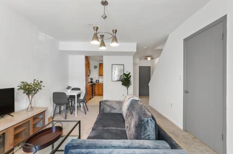 Photo of "#417-3D: Full Bedroom 3D" home