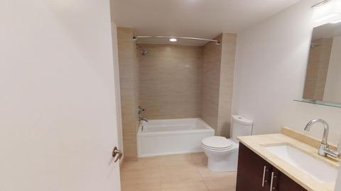 Photo of "#7fc: Luxurious Northern Liberties apartment steps from Market-Frankford Line (Has a House)" home