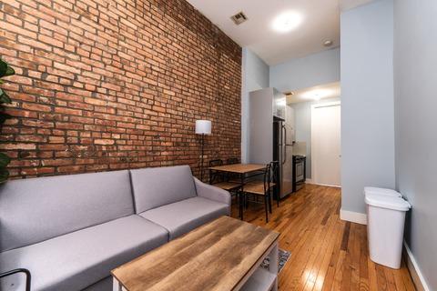 Photo of "#1891-C: Queen Bedroom C" home