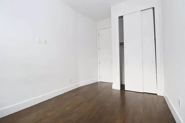 Photo of "#1920-B: Queen Room B" home