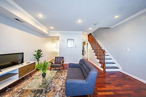 Photo of "#1768-C: Queen Room C w/Private Bathroom" home