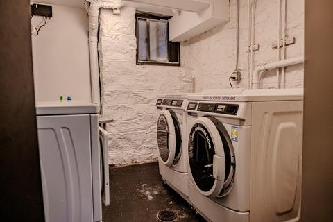 Photo of "#1879-B: Queen Room B w/ Private Bathroom" home