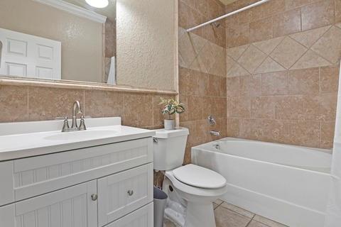 Photo of "#b53: Glen Vista Drive BEDROOM 1E - 685078 (Has a Room)" home