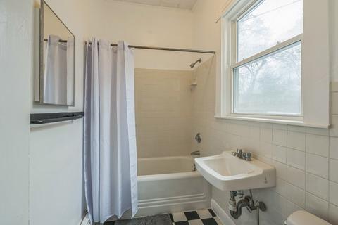 Photo of "#1777-C: Queen Bedroom C" home