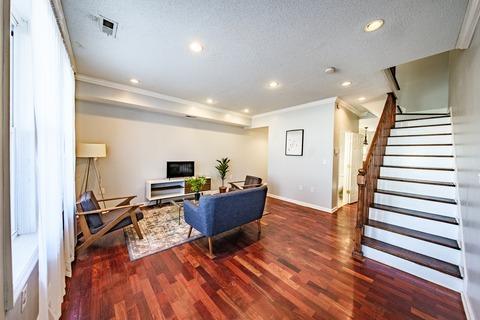 Photo of "#1768-C: Queen Room C w/Private Bathroom" home