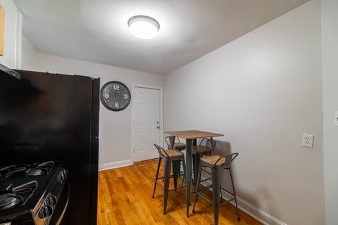 Photo of "#1875-D: Queen Bedroom D" home