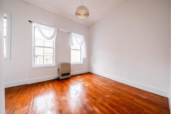 Photo of "#1848-A: Queen Bedroom A" home