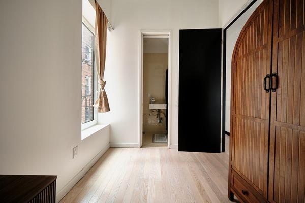 Photo of "#1895-B: Twin Bedroom B w/ Private Bathroom" home