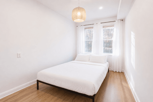 Photo of "#810-E: Full Bedroom E" home